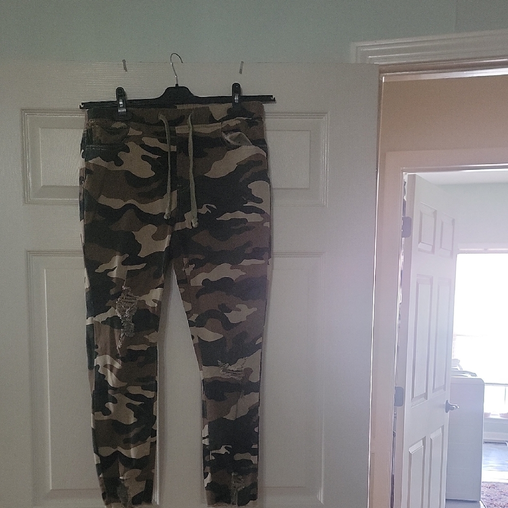 YMI Camo Skinny Jeans in Green, Tan & Black
